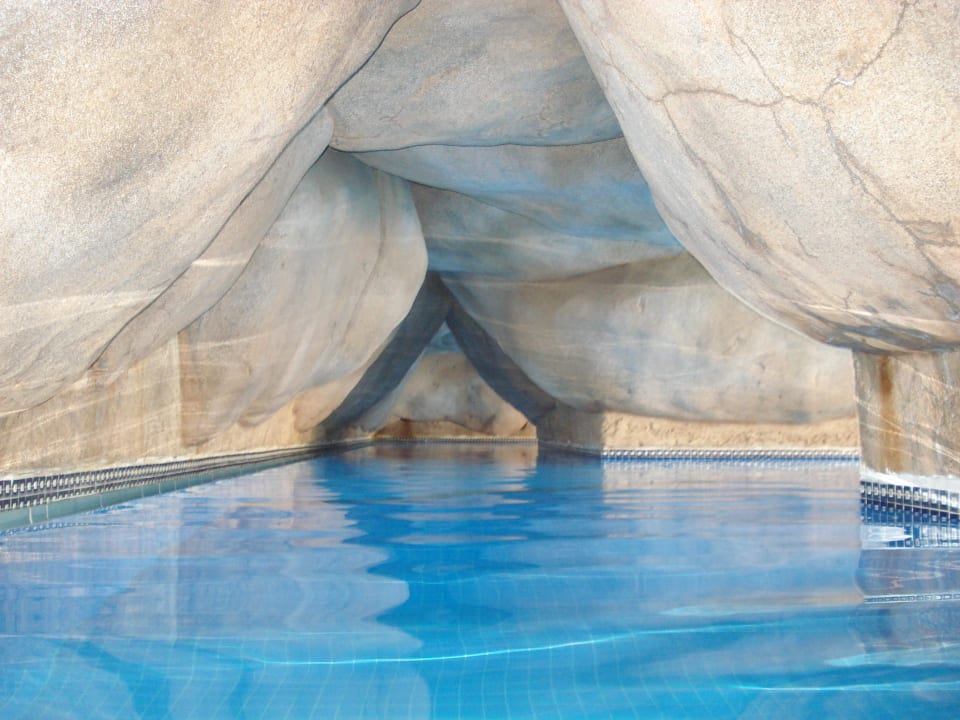 Höhle mit Wasserfall Fame Residence Lara & Spa