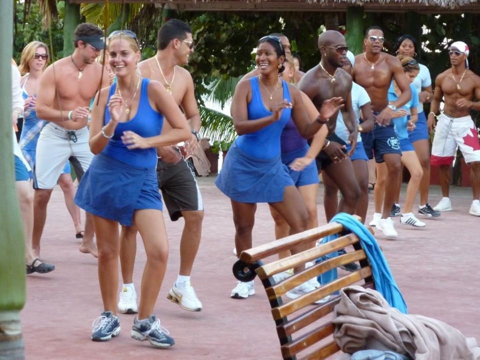 Dancing lesson Hotel Bella Costa