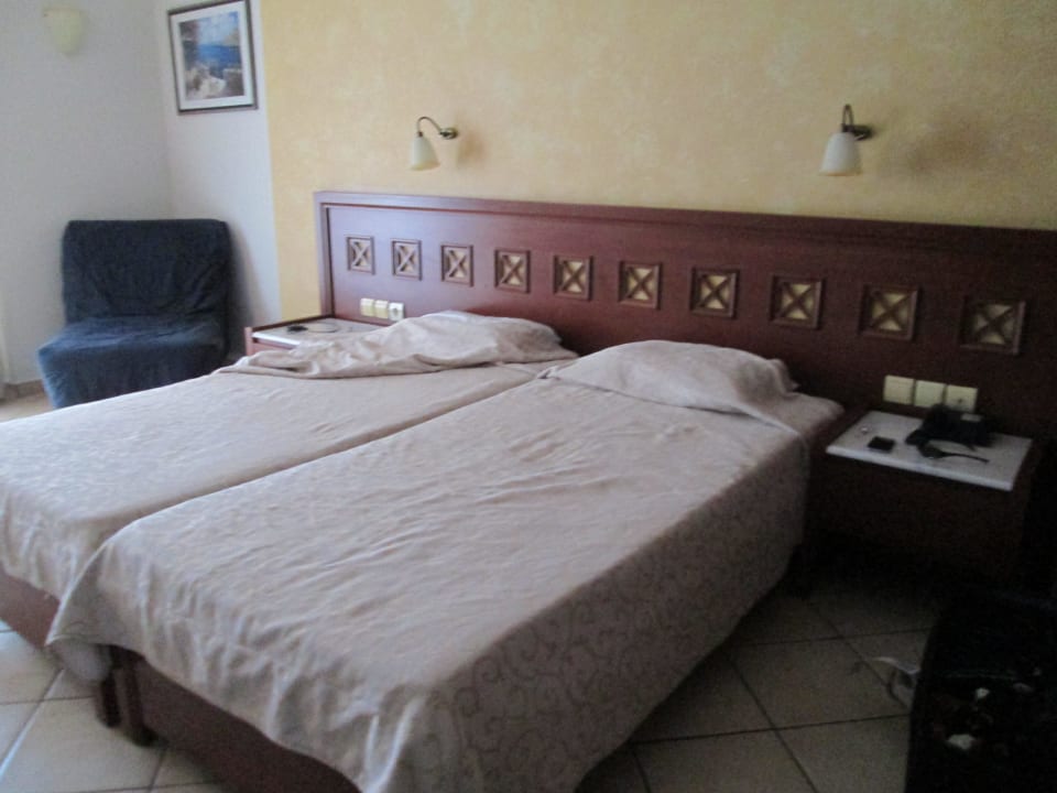 Zimmer sind ausreichend groß Evilion Sea & Sun Hotel