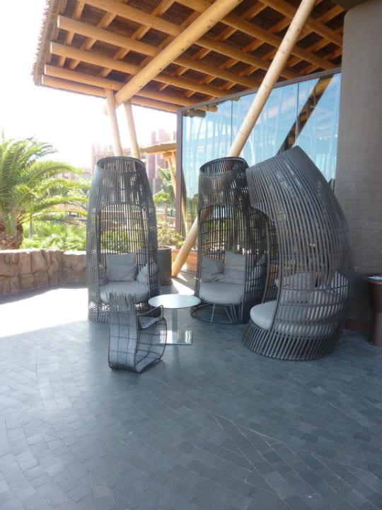 Auch so sitzt man einfach schön Lopesan Baobab Resort