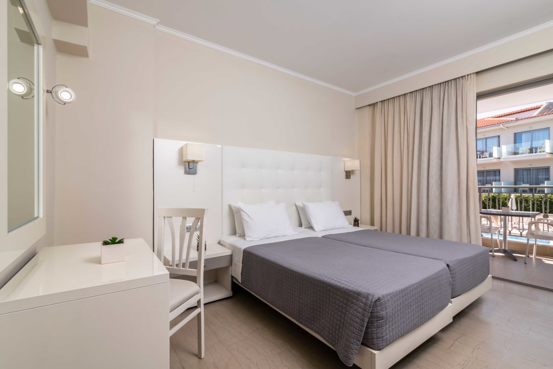 Zimmer Karras Grande Resort