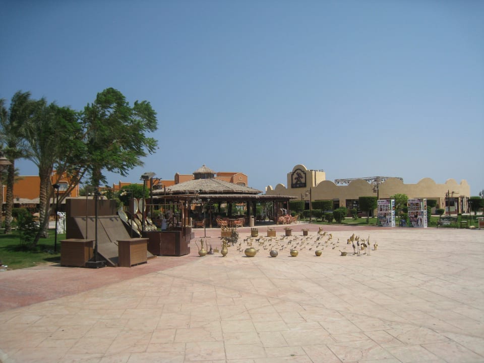 Площадь около главного ресторана Sentido Caribbean World Soma Bay