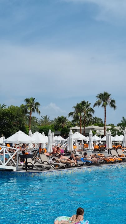 Pool Side Mare Resort & Spa