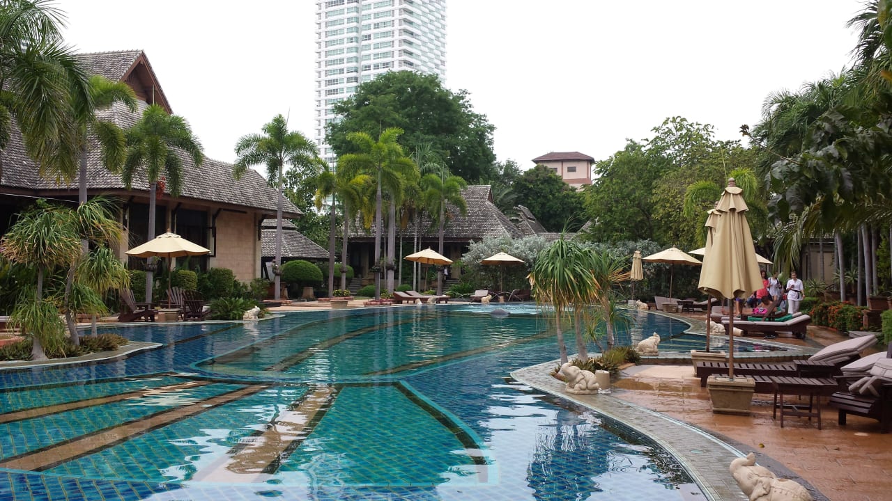 Pool bei Thaistylevillas Botany Beach Resort