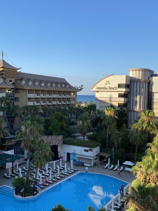 Außenansicht Port Side Resort Hotel