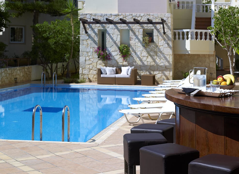 Pool view from the bar Hotel Elotis Suites