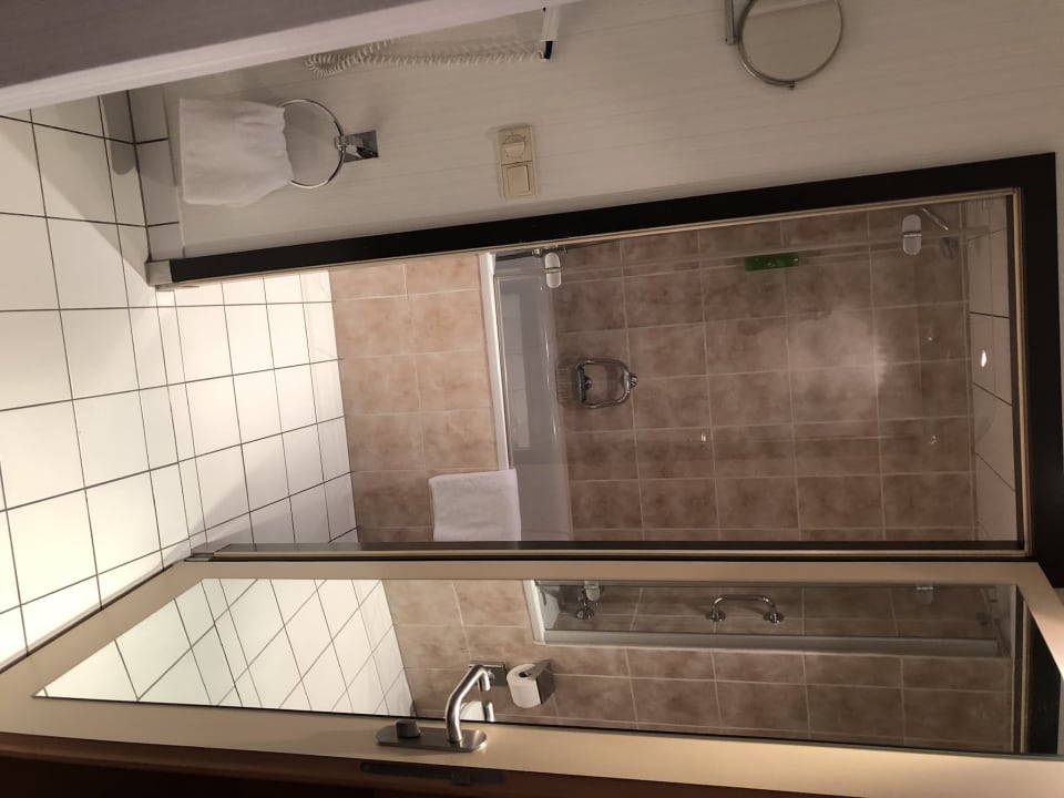 Zimmer Mövenpick Hotel Nürnberg Airport