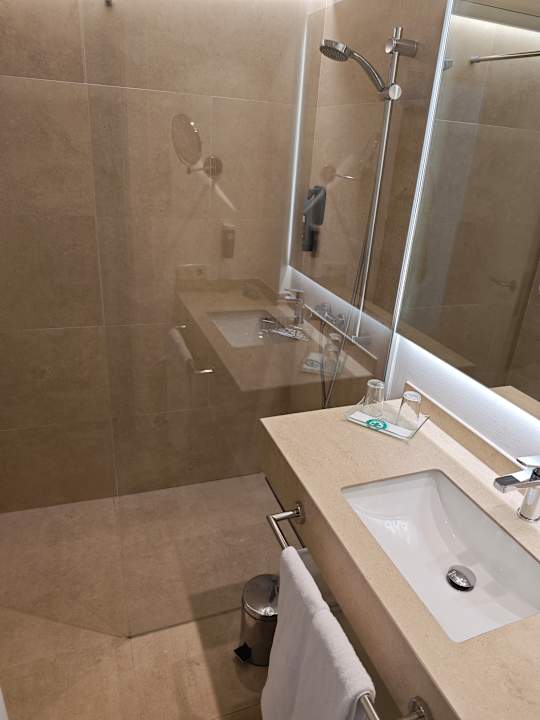 Zimmer allsun Hotel Cristóbal Colón