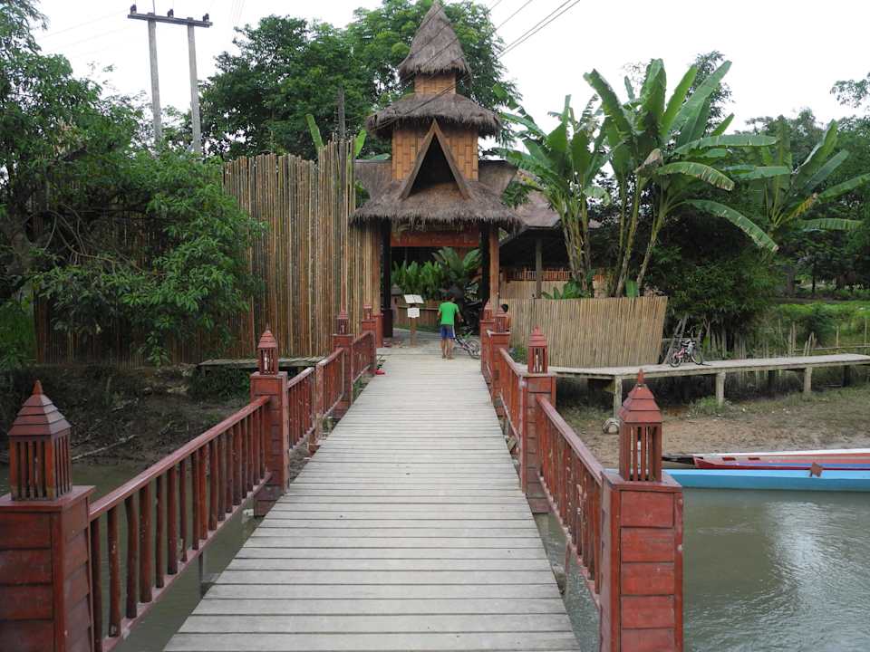 Eingangsbereich Hotel Vieng Tara Villa