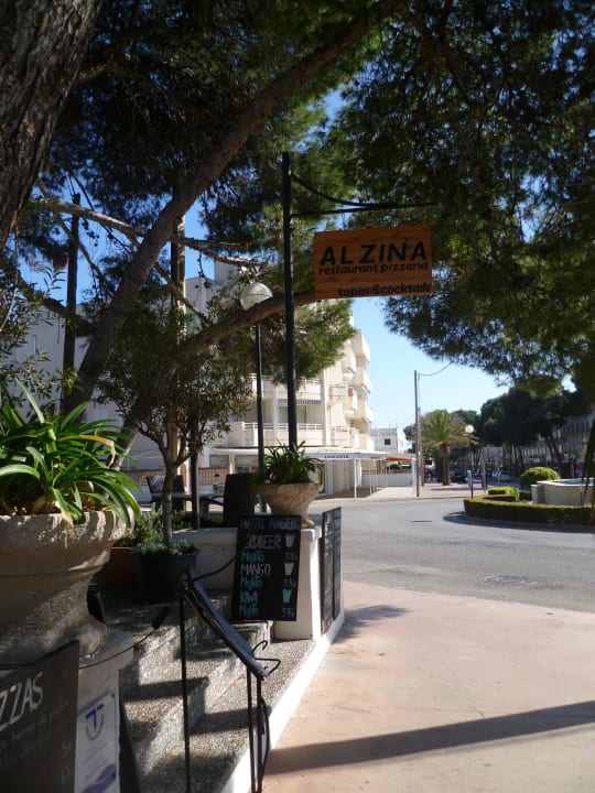 Restaurant Pizzeria Hostel Alcina