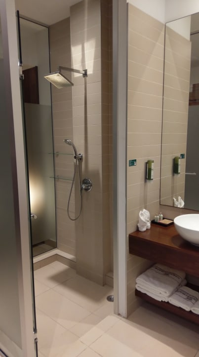 Zimmer Napa Mermaid Hotel & Suites