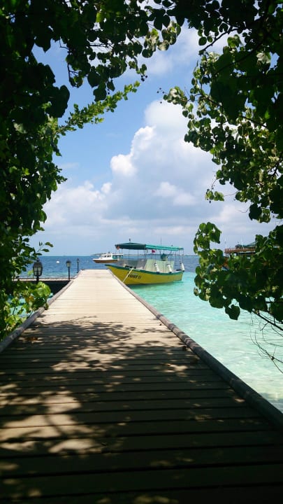 Steg  Embudu Village