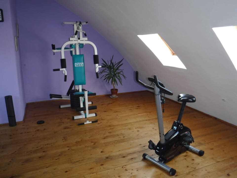 Fitnessraum Guesthouse Rossini