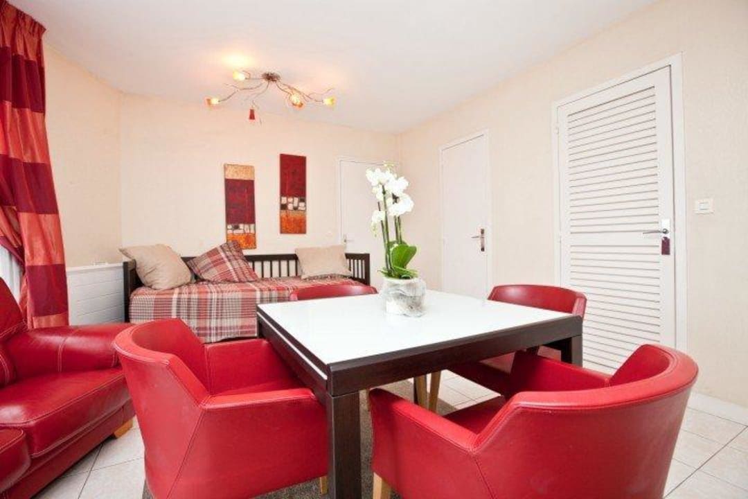 Suite Appart Hotel  Inter Hotel Le Crystal