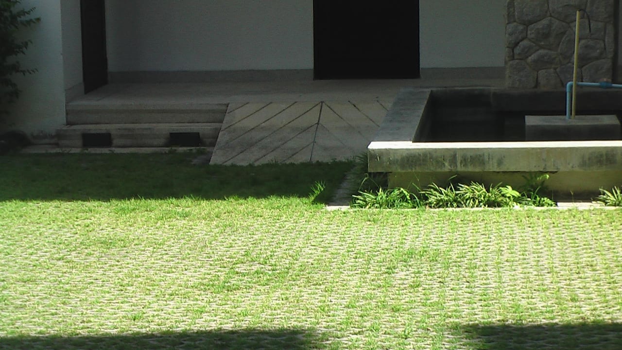 Zweiter Hoteleingang Peace Laguna Resort and Spa