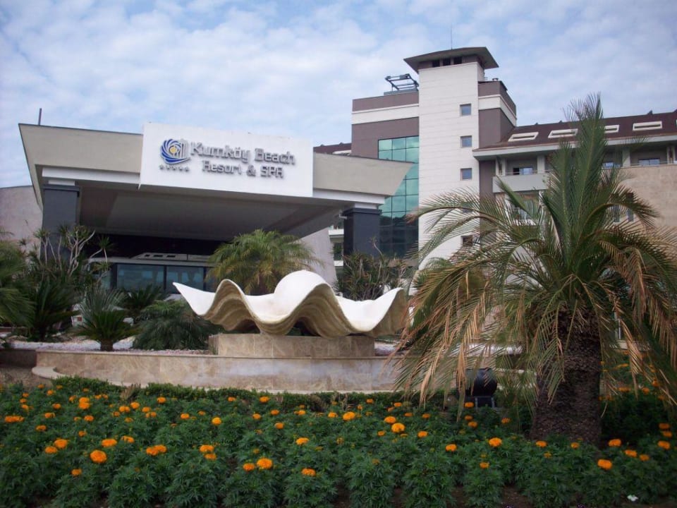 Der Eingang des Hotels Sunis Kumköy Beach Resort Hotel & Spa