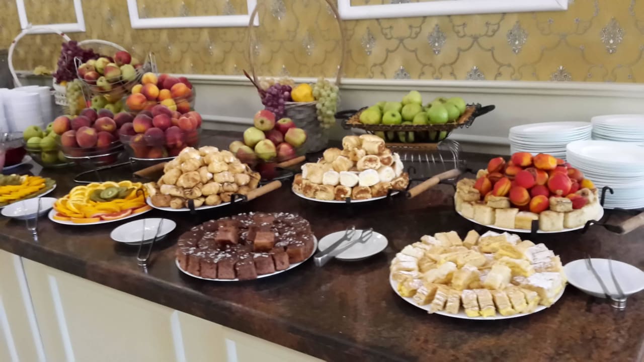 Kuchen und Törtchen die ganz lecker sind Hotel Mena Palace