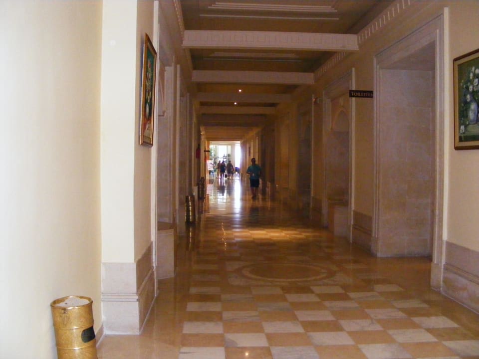 Weg zum Restaurant El Mouradi Hammamet