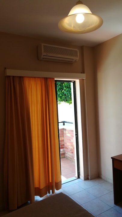 Zimmer Asterias Village Resort