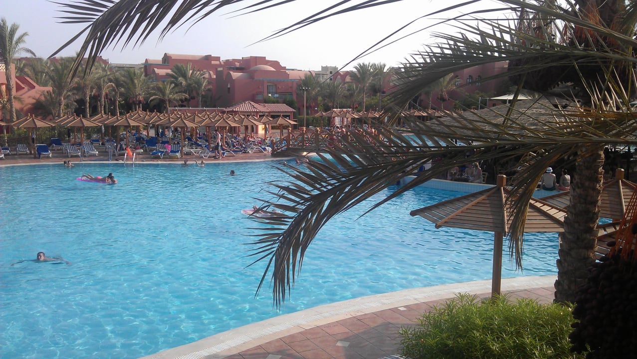 Blick auf den Pool aus Zimmer 15208 TUI MAGIC LIFE Redsina Sharm El Sheikh