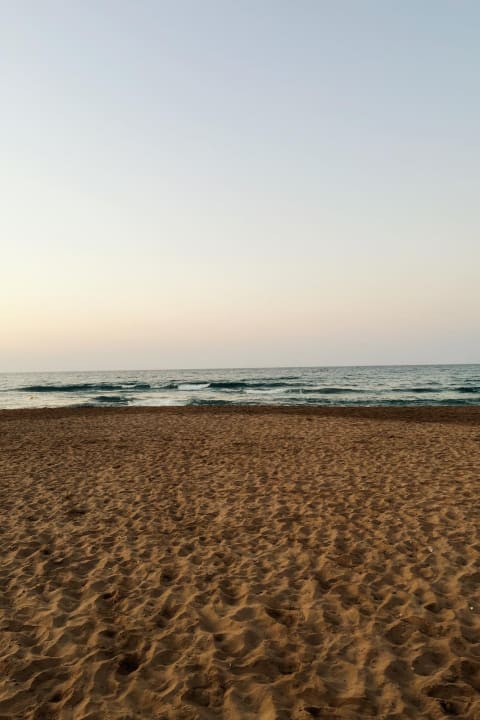 Strand Delfina Tropic Beach