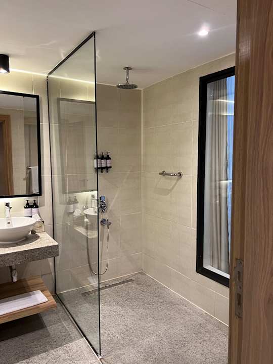 Zimmer Serry Beach Resort