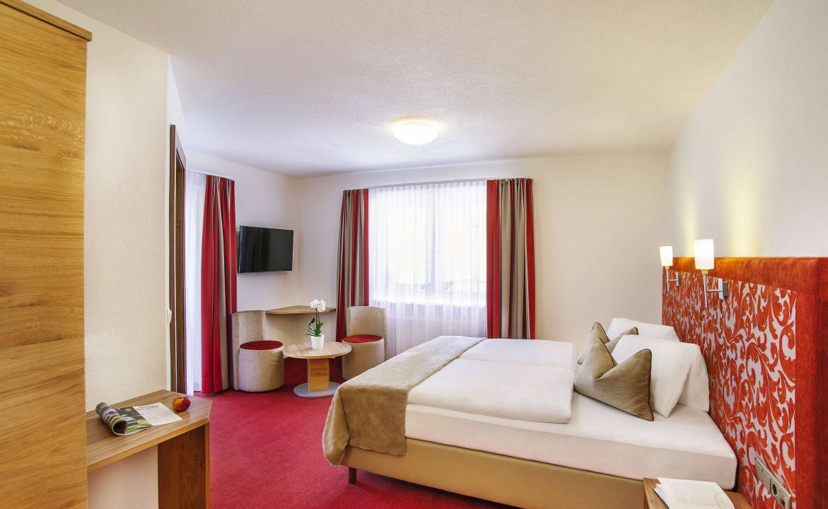 Doppelzimmer Hotel Garni Chasa Sulai
