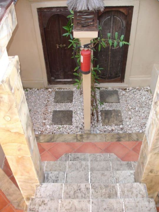 Badeingang im Erdgeschoß Hotel Vila Ombak