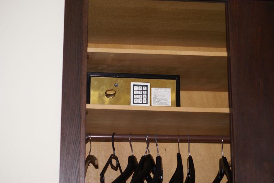 Safe im Zimmer Westbahn Hotel