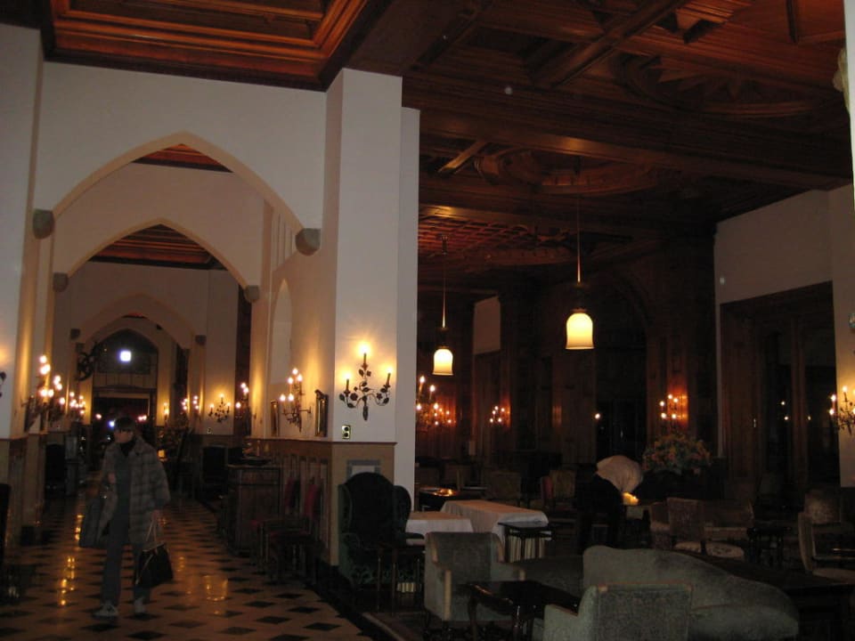 Historische Halle des Badrutt's Palace Hotel Badrutt's Palace