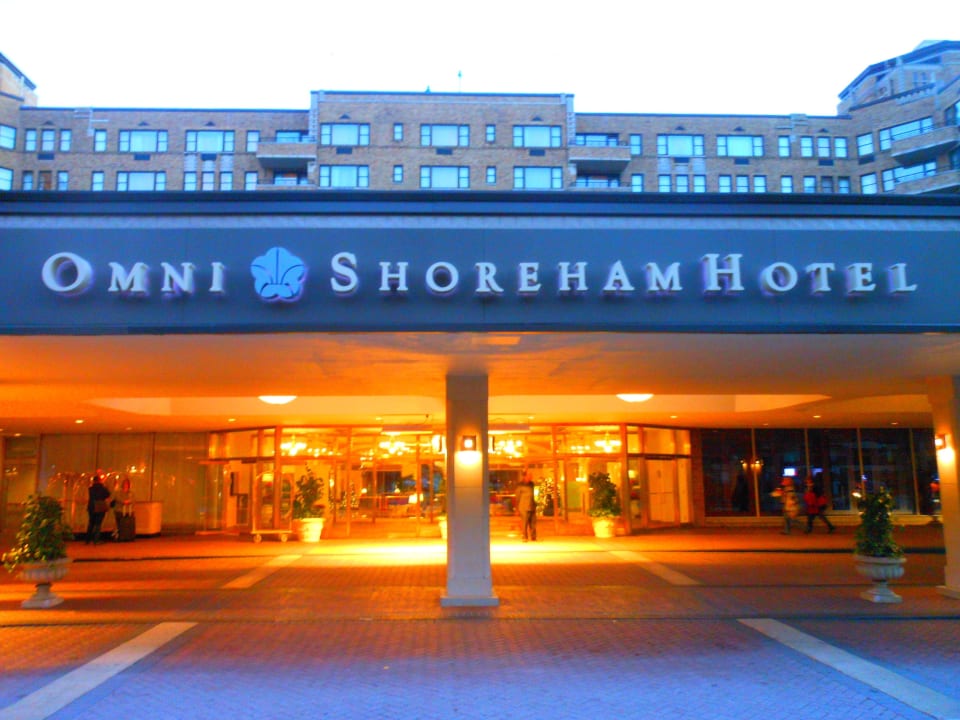 Haupteingang Omni Shoreham Hotel