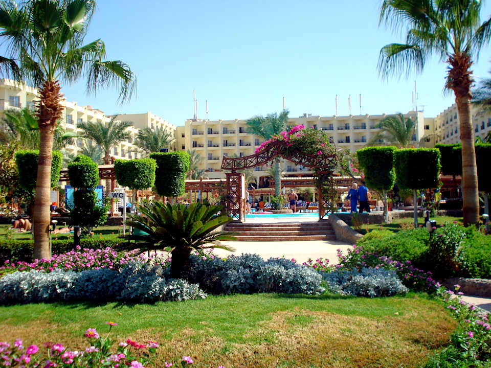 August 2014 Le Jardin Aqua Park Resort