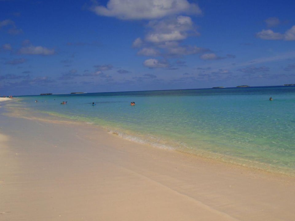 Strand Kuredu Island Resort & Spa