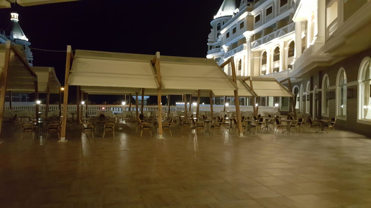 Außenterrasse  Haydarpasha Palace