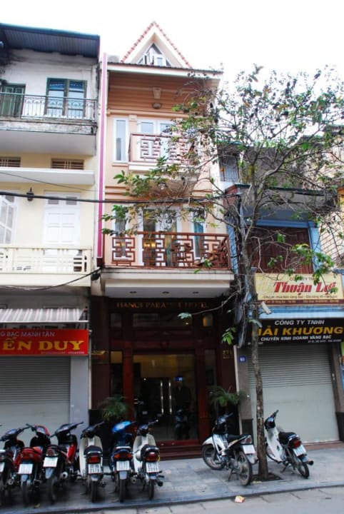 Der kleine Hoteleingang Babylon Garden Hostel