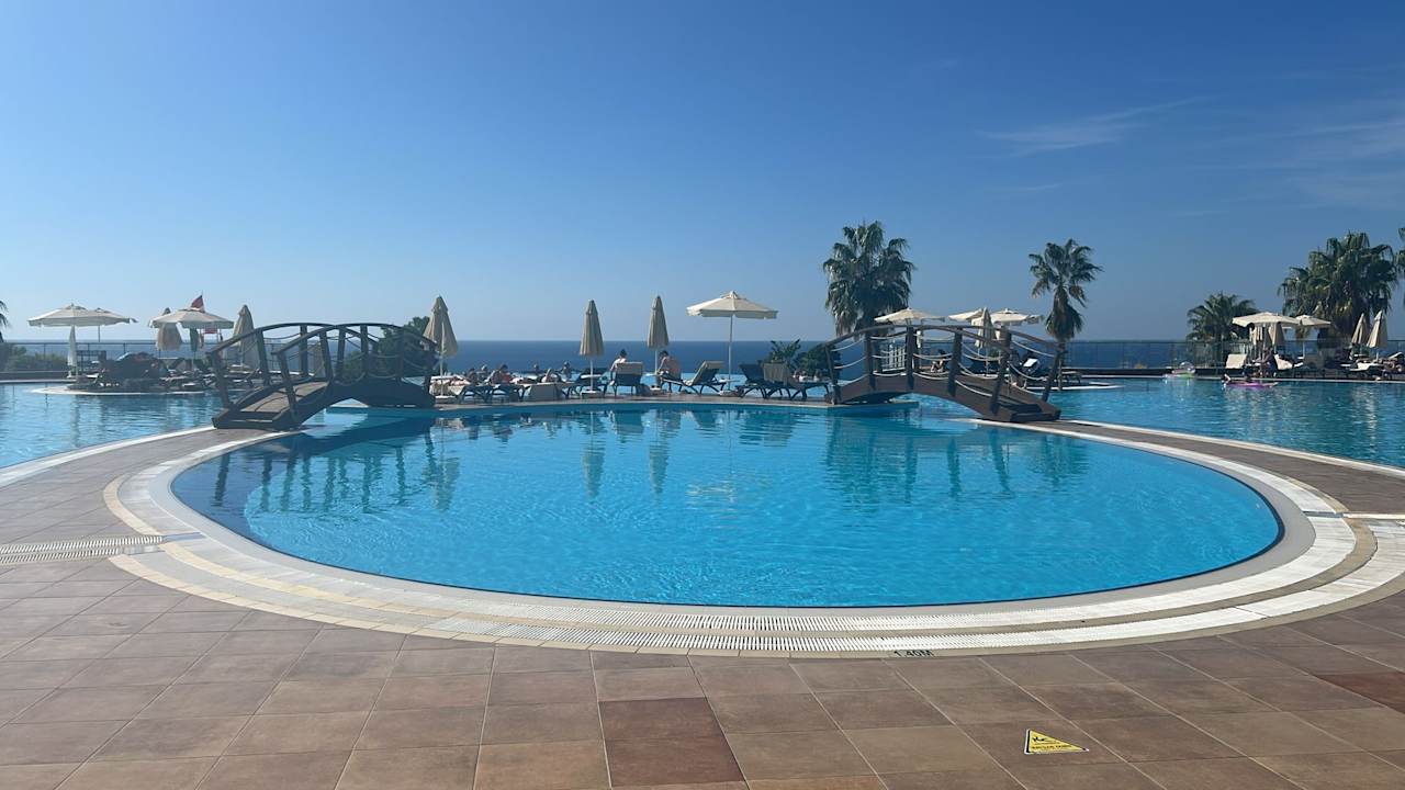 Pool Litore Resort & Spa