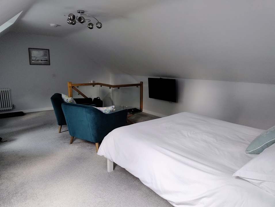 Zimmer Little London