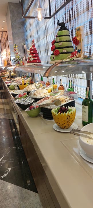 Gastro Saturn Palace Resort Hotel