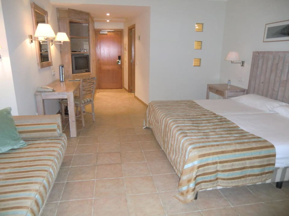 Geräumiges Zimmer ROBINSON CALA SERENA