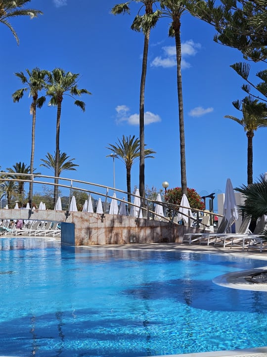 Pool CM Playa del Moro