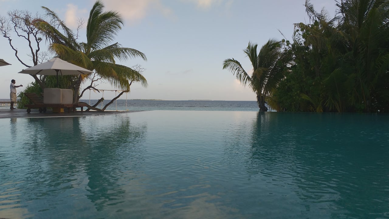 Pool Adaaran Select Meedhupparu Island Resort - Premium All Inclusive