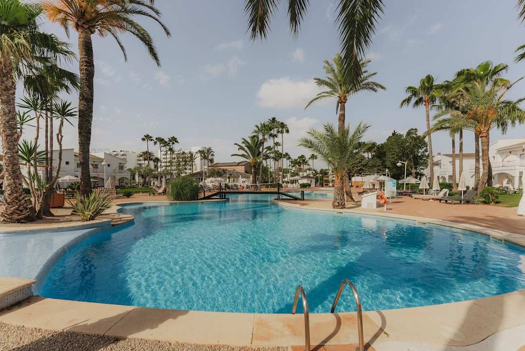 Pool Garden Saladina
