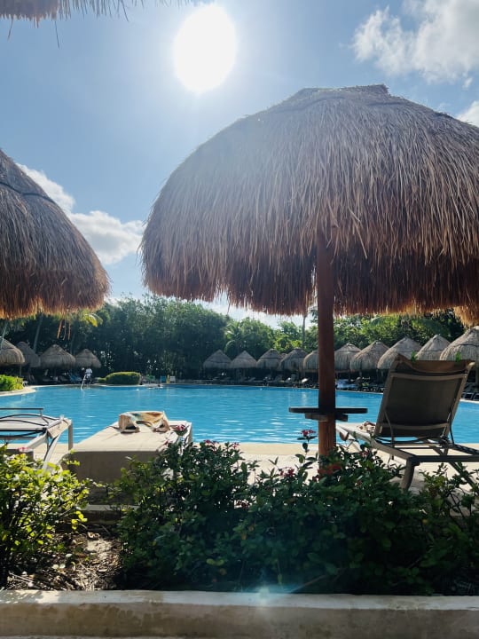 Pool Iberostar Waves Paraiso Beach