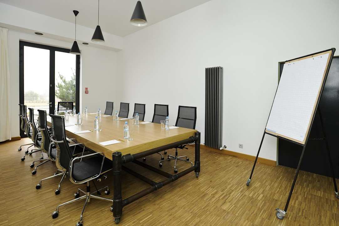 Sala konferencyjna zielona Artis Loft Hotel