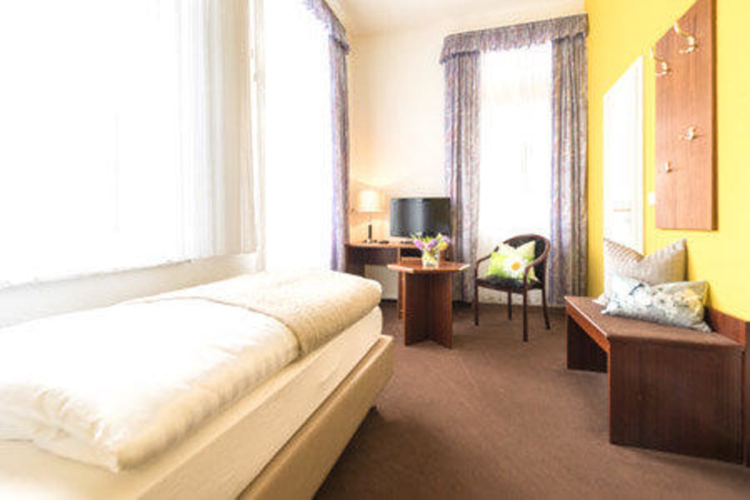 Einzelzimmer mit 2 Balkonen Villa Neptun