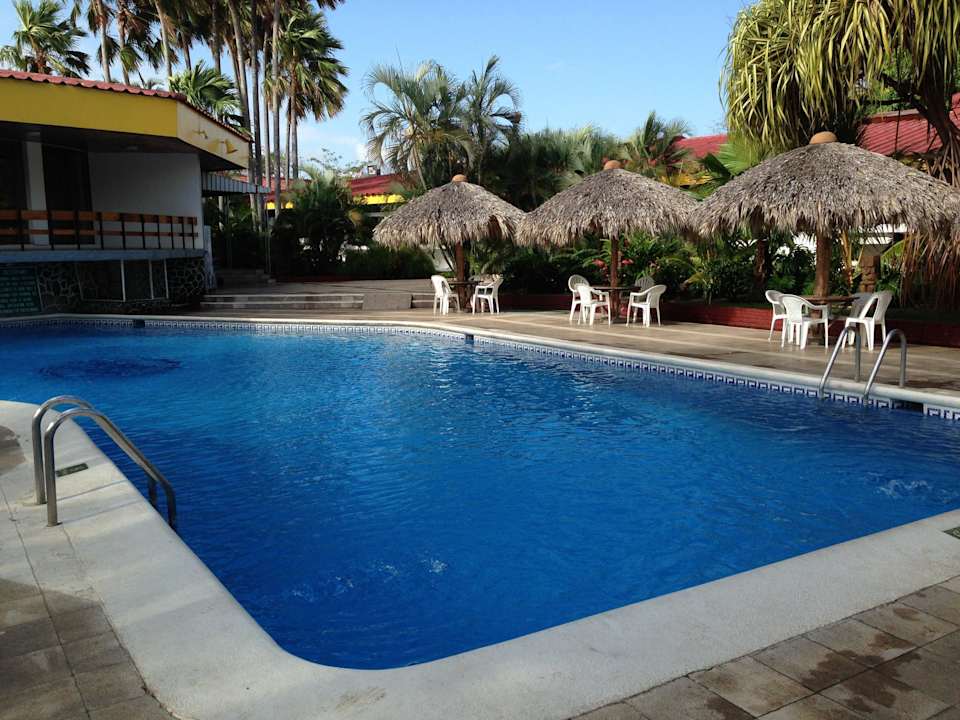 Pool Hotel Camino Real Managua