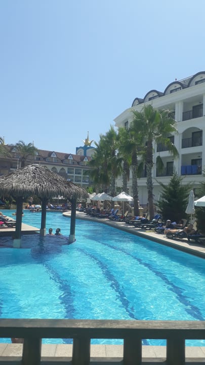 Pool Well Palace Side