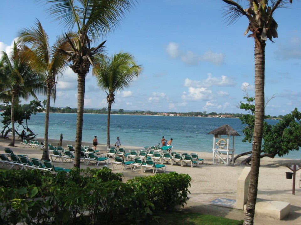 Blick auf Strand und Bucht Bloody Bay Hotel Riu Negril