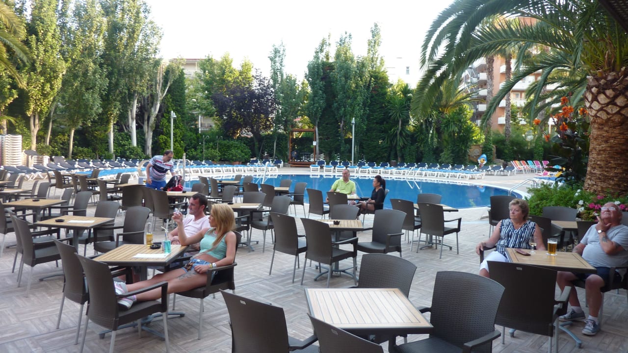 Przy basenie H10 Vintage Salou - Adults Only