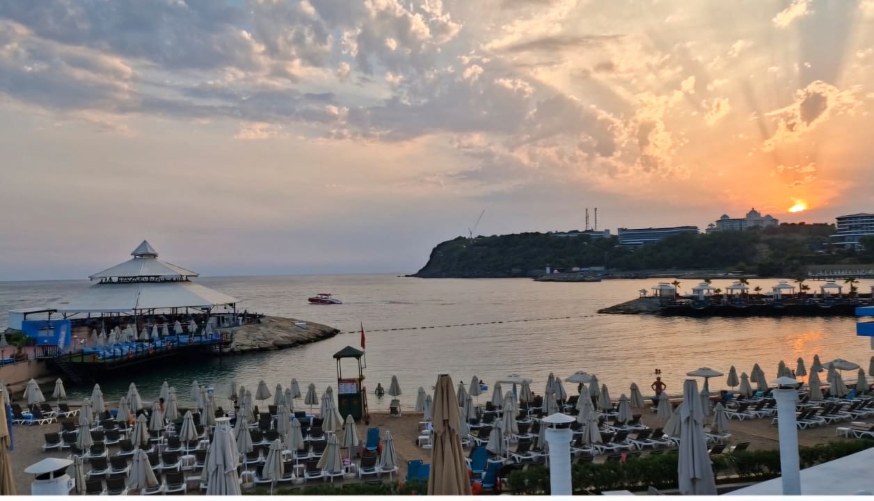 Strand Granada Luxury Okurcalar